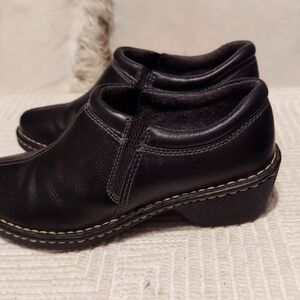 Womens Brown Upper Leather Eastland Amore Clogs / Shoes 7M